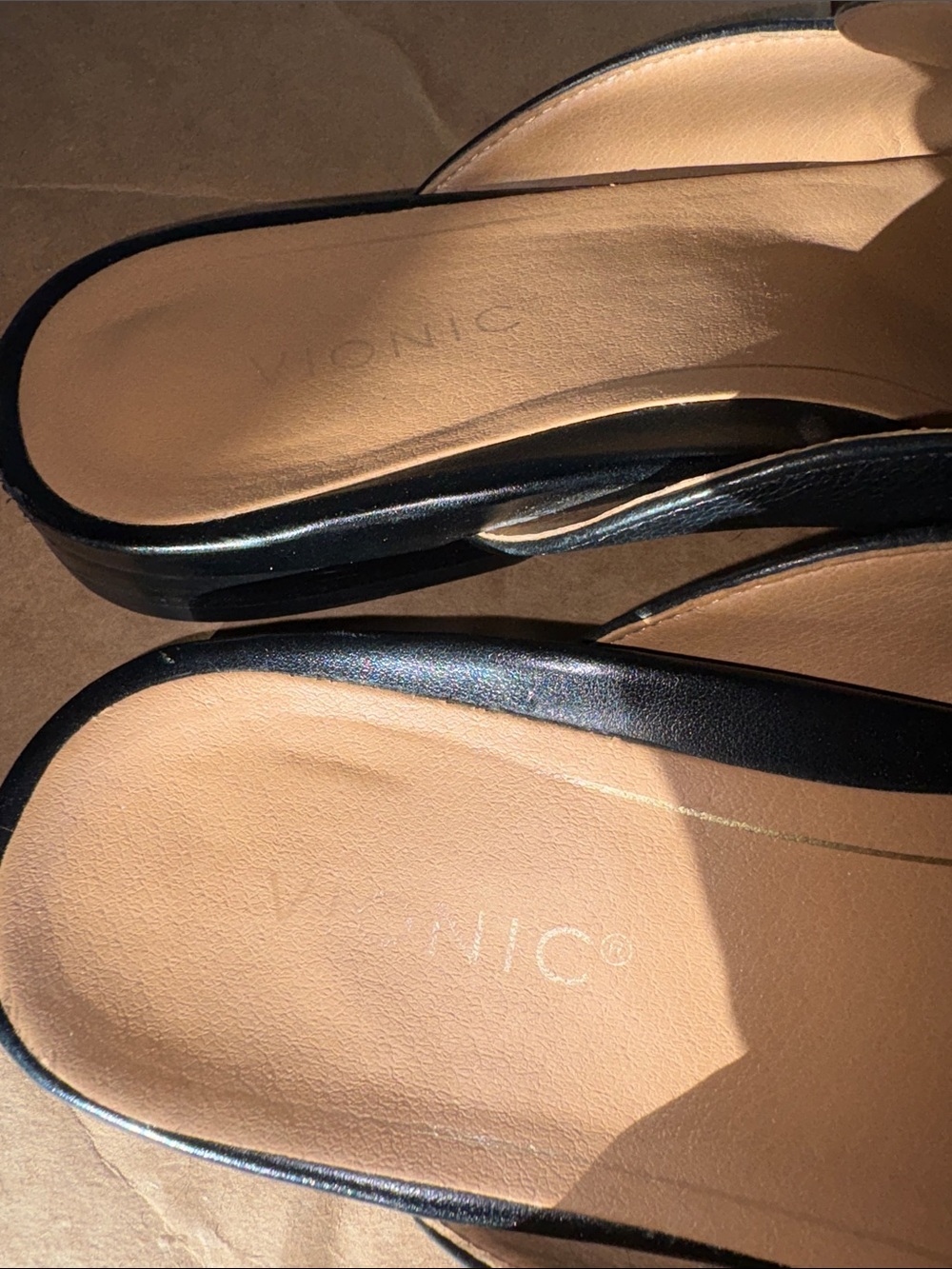 Vionic Black Leather Slip-On Mule Loafers size 7 - Picture 4 of 5